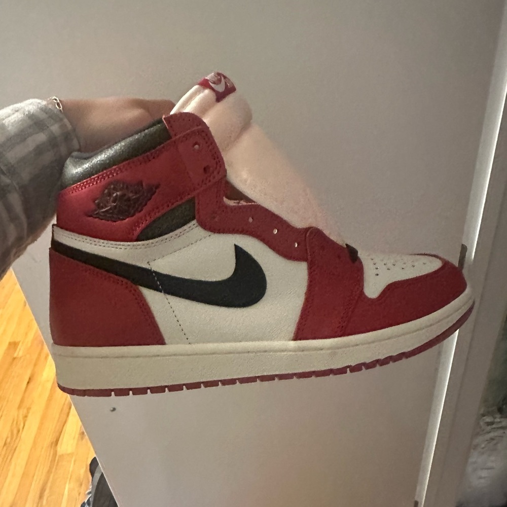 Jordan 1 high lost and found size 10.5
